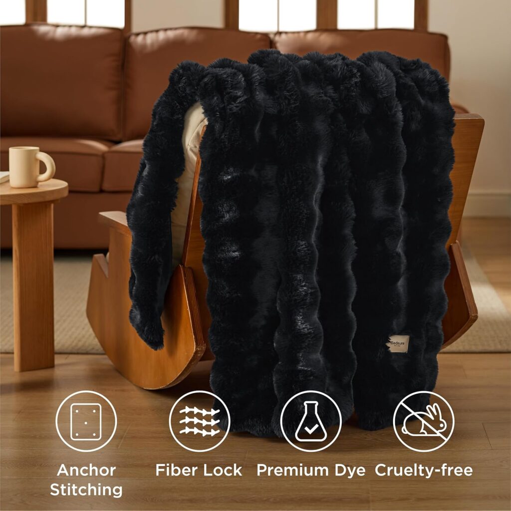 Bedsure GentleSoft Fluffy Pink Bubble Blanket, Fuzzy Soft Faux Fur Throw Blanket for Couch, Faux Fur Decor Gifts for Teenage Girls, Thick Warm Furry Cozy Gifts for Women, Tie-dye Pink, 50x60 Inch